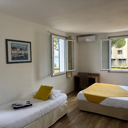 Hotel Bellevue Saint-Florent (Corsica)