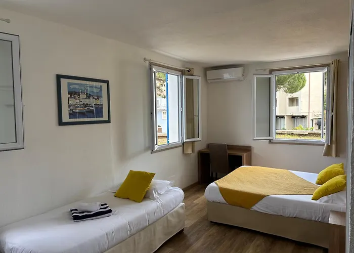 Hotell Bellevue Saint-Florent (Corsica)